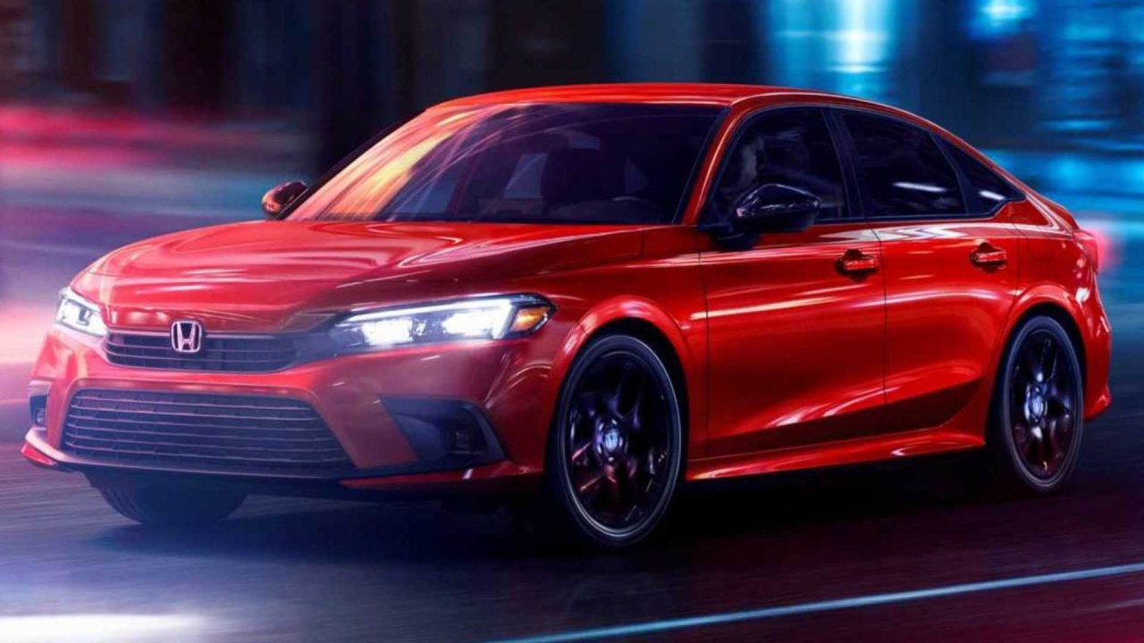 Honda Civic XI привезли в Россию: в продаже гибридные и бензиновые версии