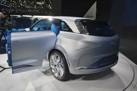 Hyundai показала новый автомобиль на водородном топливе, который можно будет купить